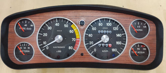 Instrumententafel des Seat 600 Sport