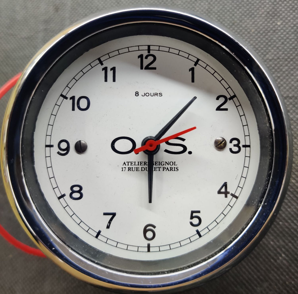 O.S clock Ateliers Seignol 17 Rue Duret Paris