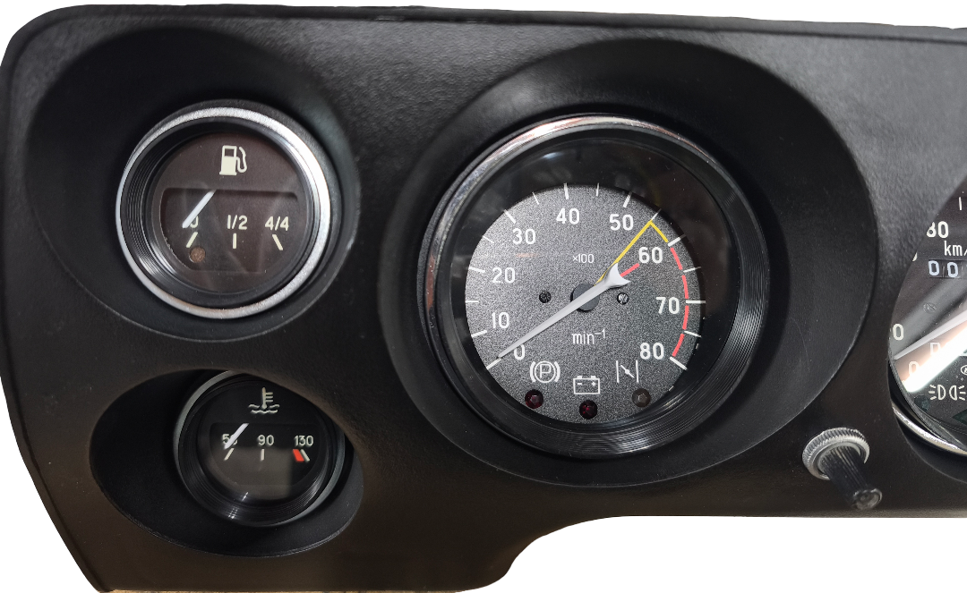 Instrumententafel des Lada Niva