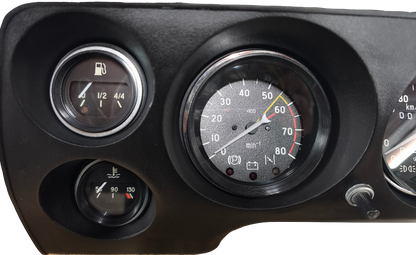 Instrumententafel des Lada Niva